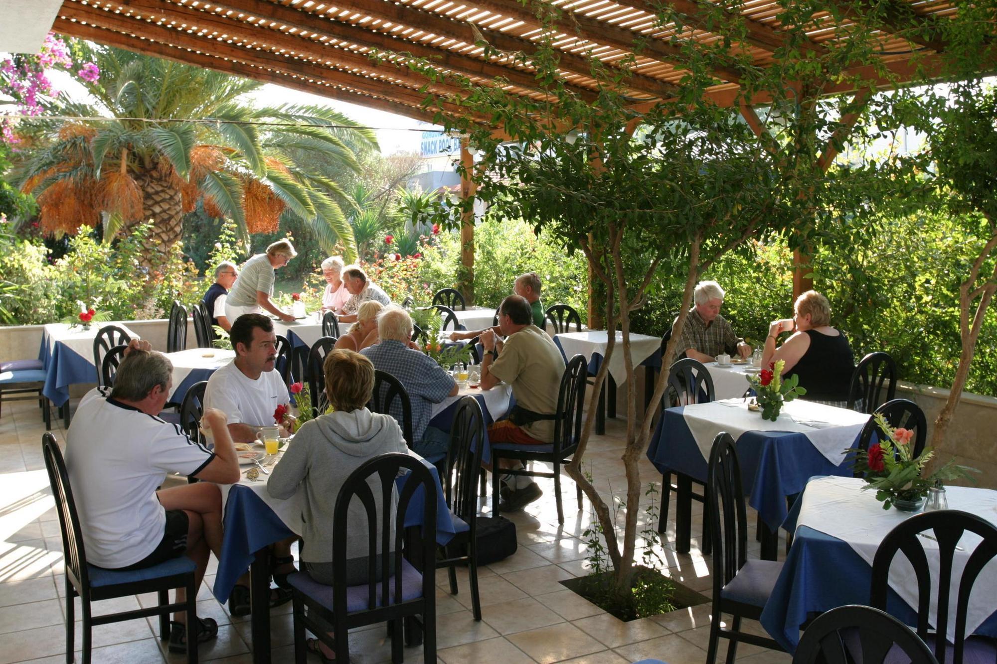 Gorgona Hotel Amoudara  Exterior photo